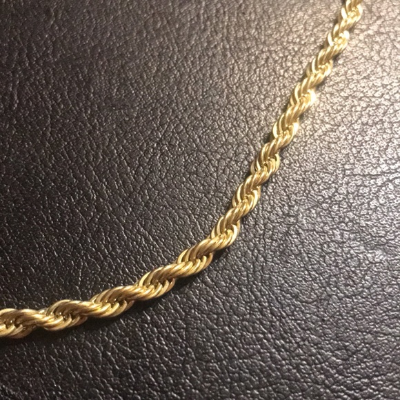 18 in gold rope Chain - Picture 4 of 5